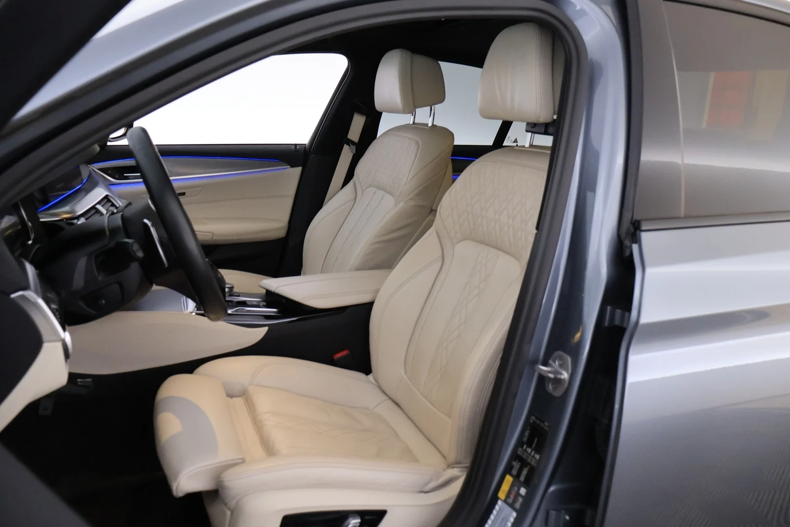 Car Image - 4cSpdwBMsSrD2aNW0OgfhF