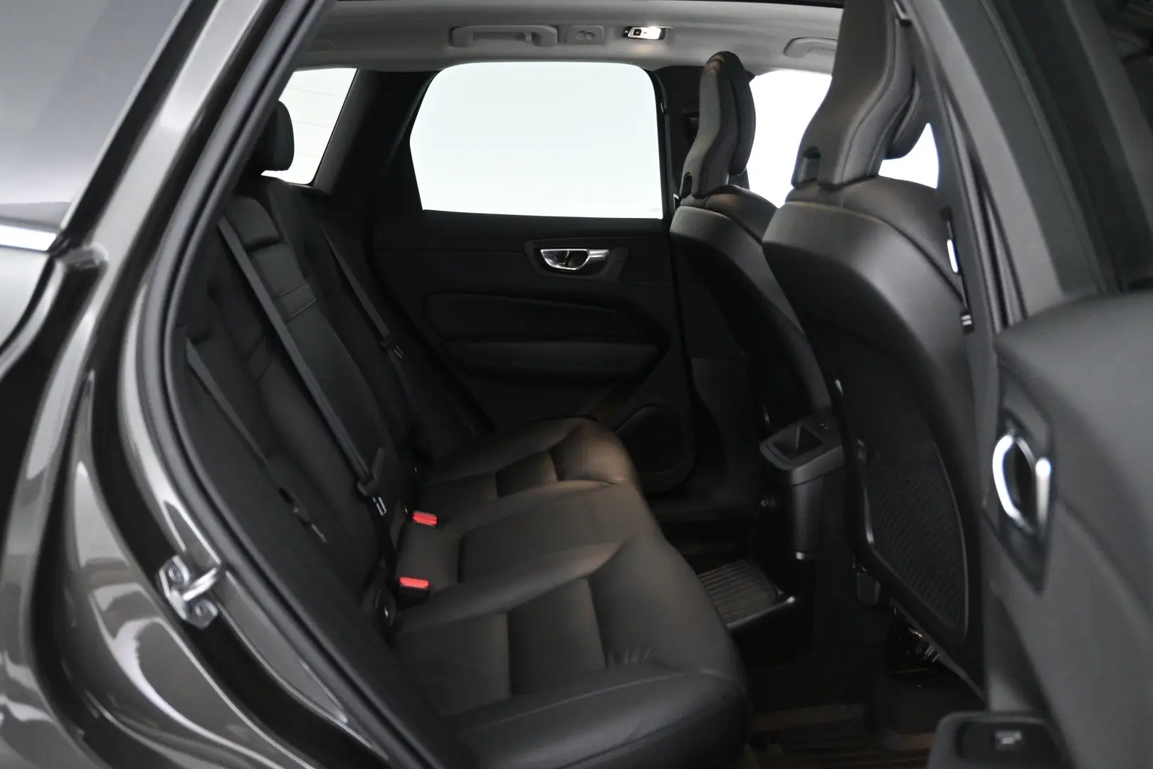 Car Image - 58VjdlnCMBxPGykfQ8peZU