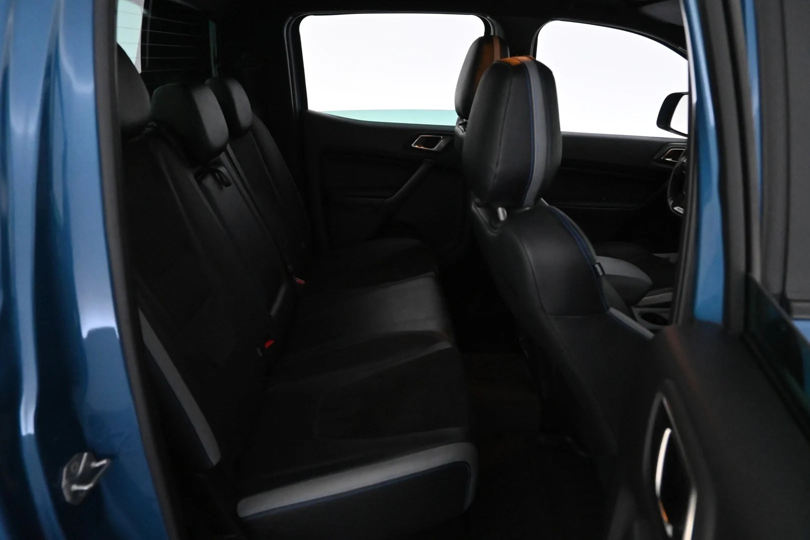 Car Image - 3UCRuWZSJ2wg73JBob6x2d