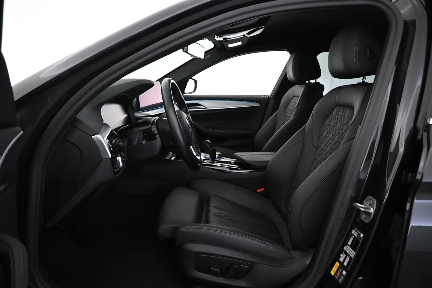Car Image - 4CFbsftWQ6f1ESiVdTc7f