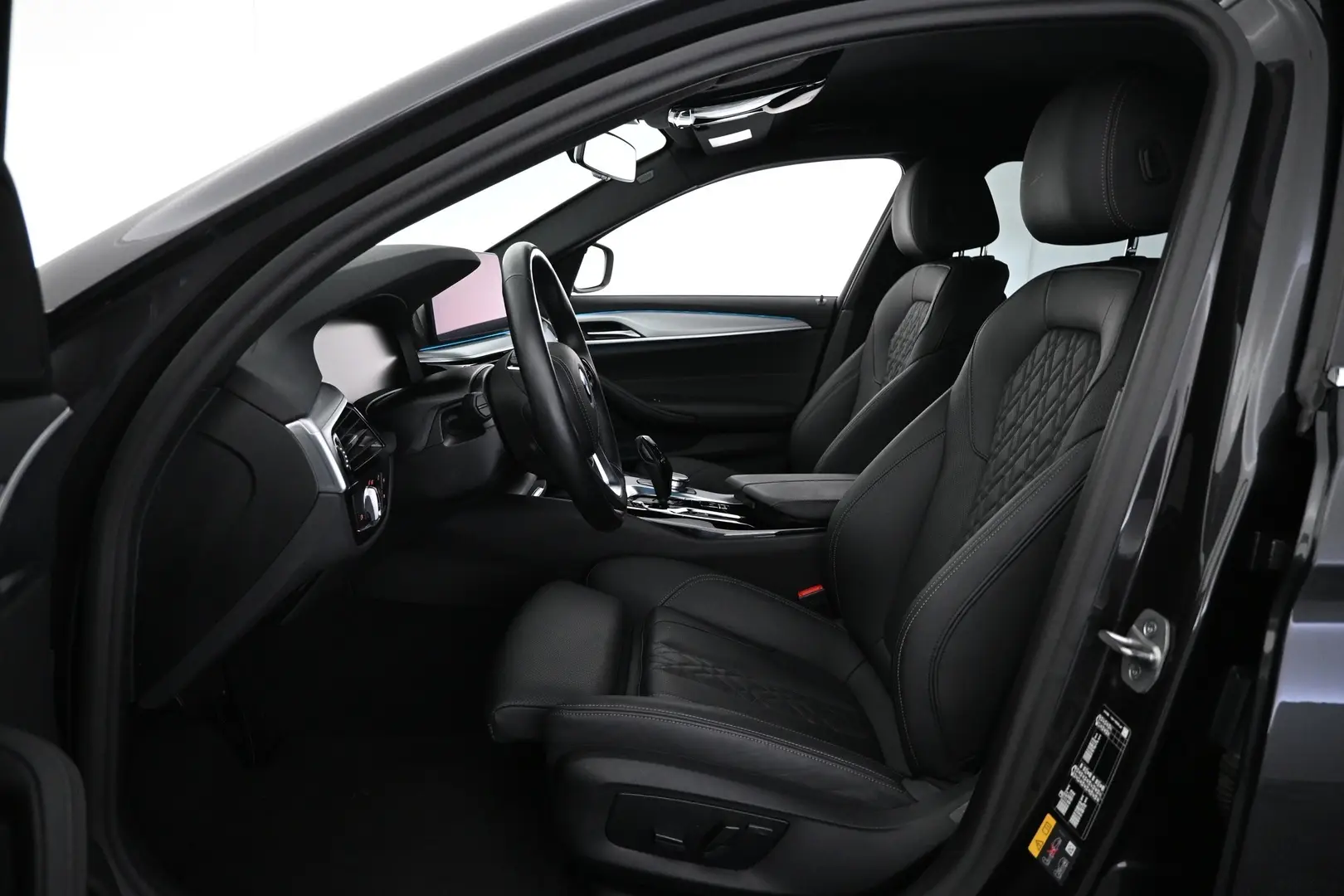 Car Image - 4CFbsftWQ6f1ESiVdTc7f