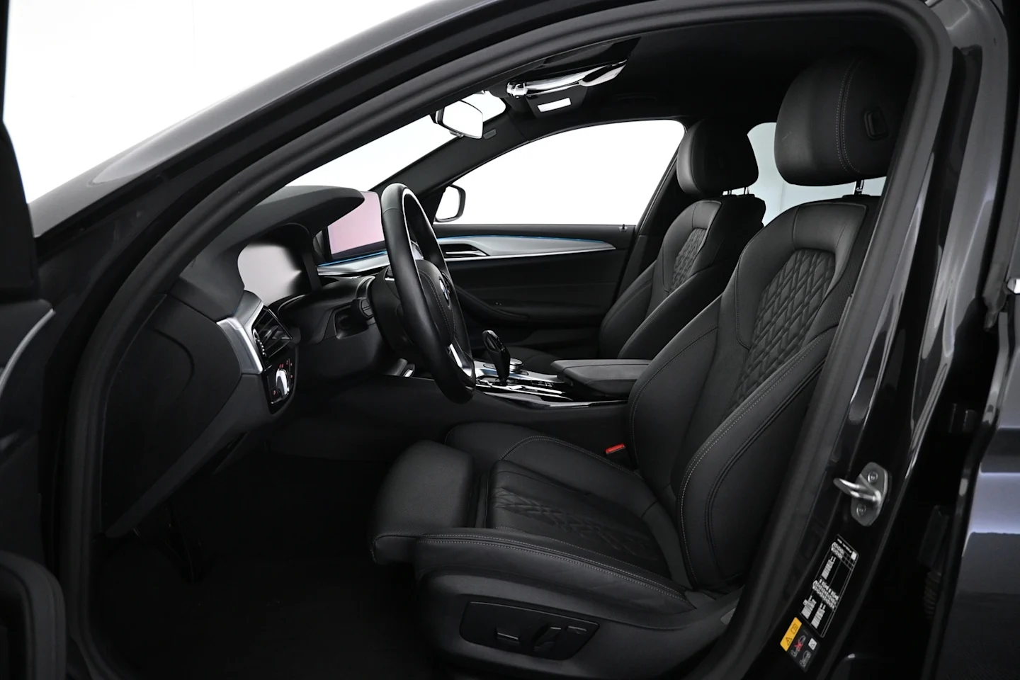 Car Image - 4CFbsftWQ6f1ESiVdTc7f