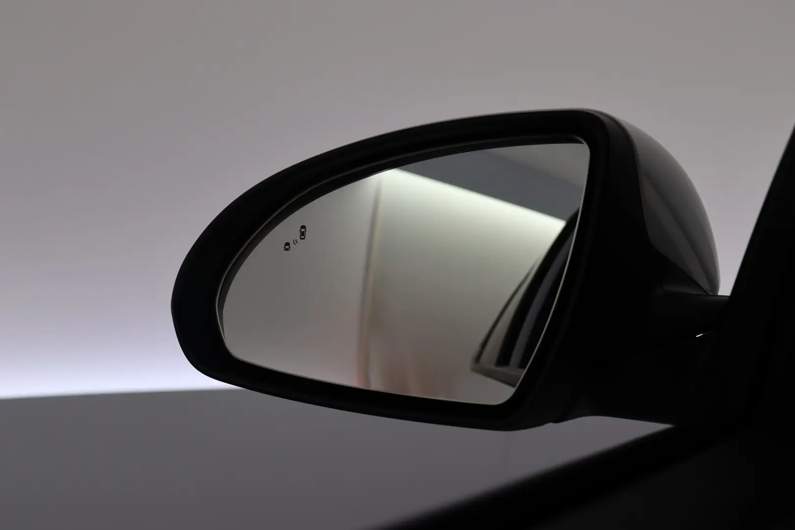 Car Image - 7gIBVkIjmPdYTiowmqxta2