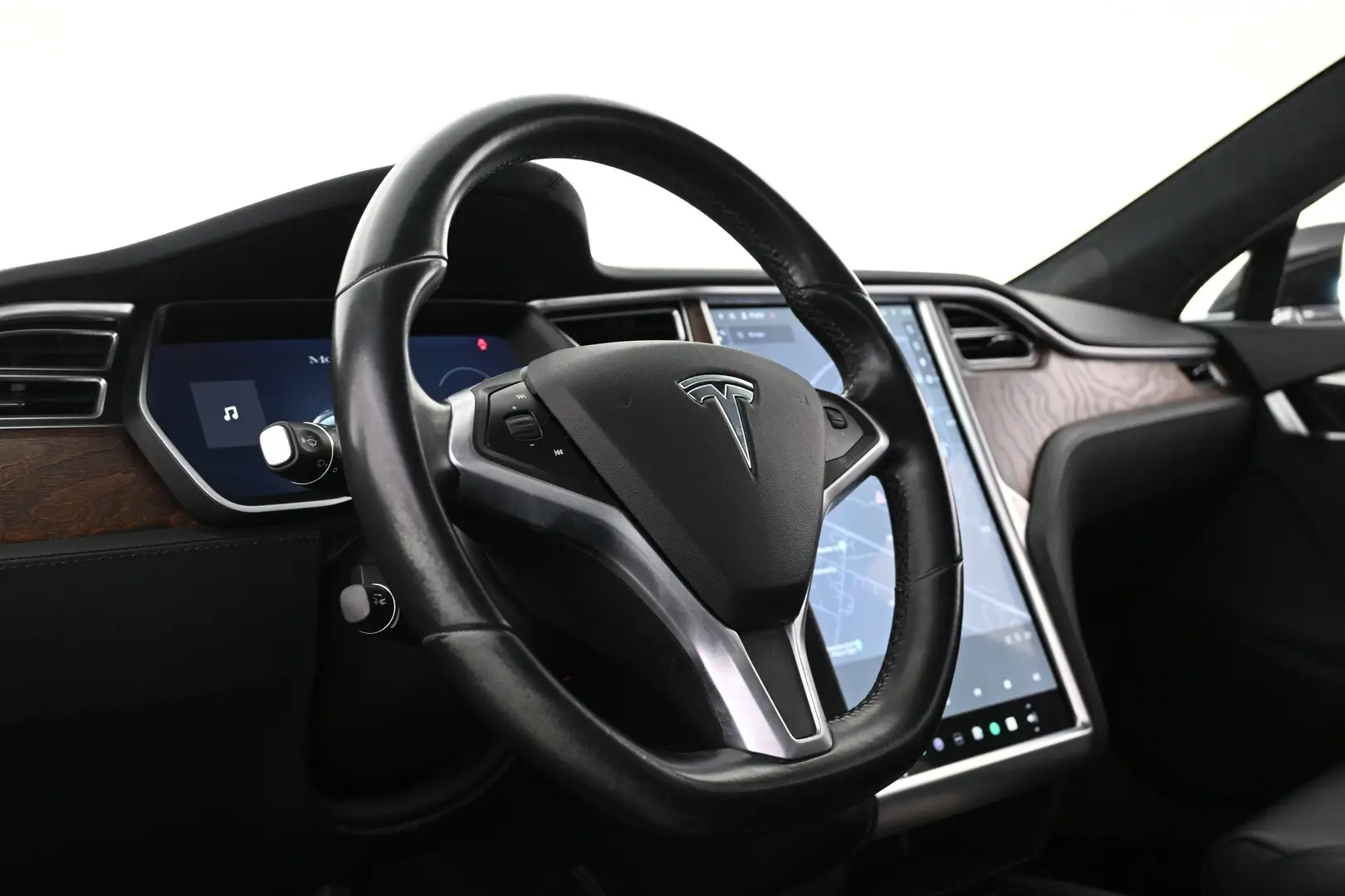 Car Image - 29f4RVg6wlP06ZmdjAbuqW