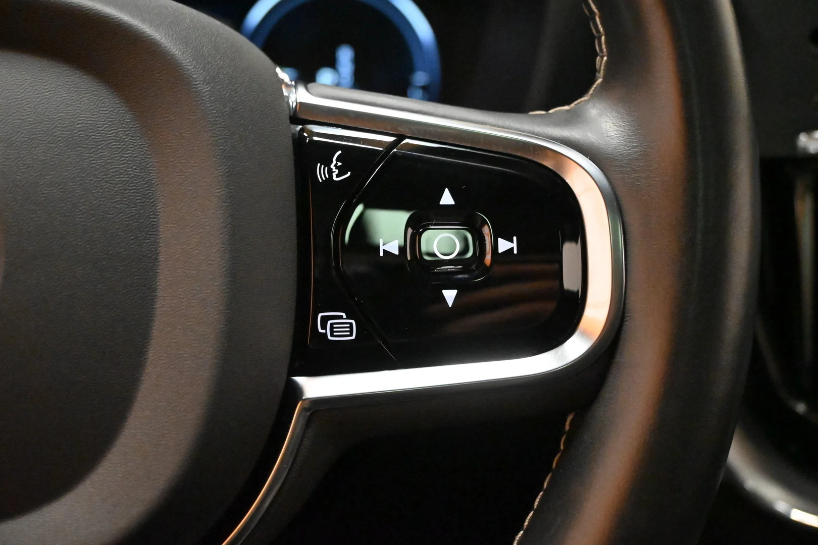 Car Image - 1ryjOsb4Gk4yoNz0EFVDvL