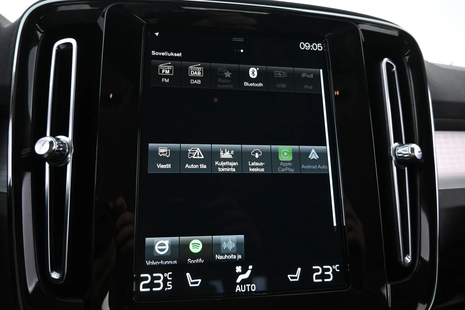 Car Image - 1QAk8GcuO3pWTl0LXqV3Wi
