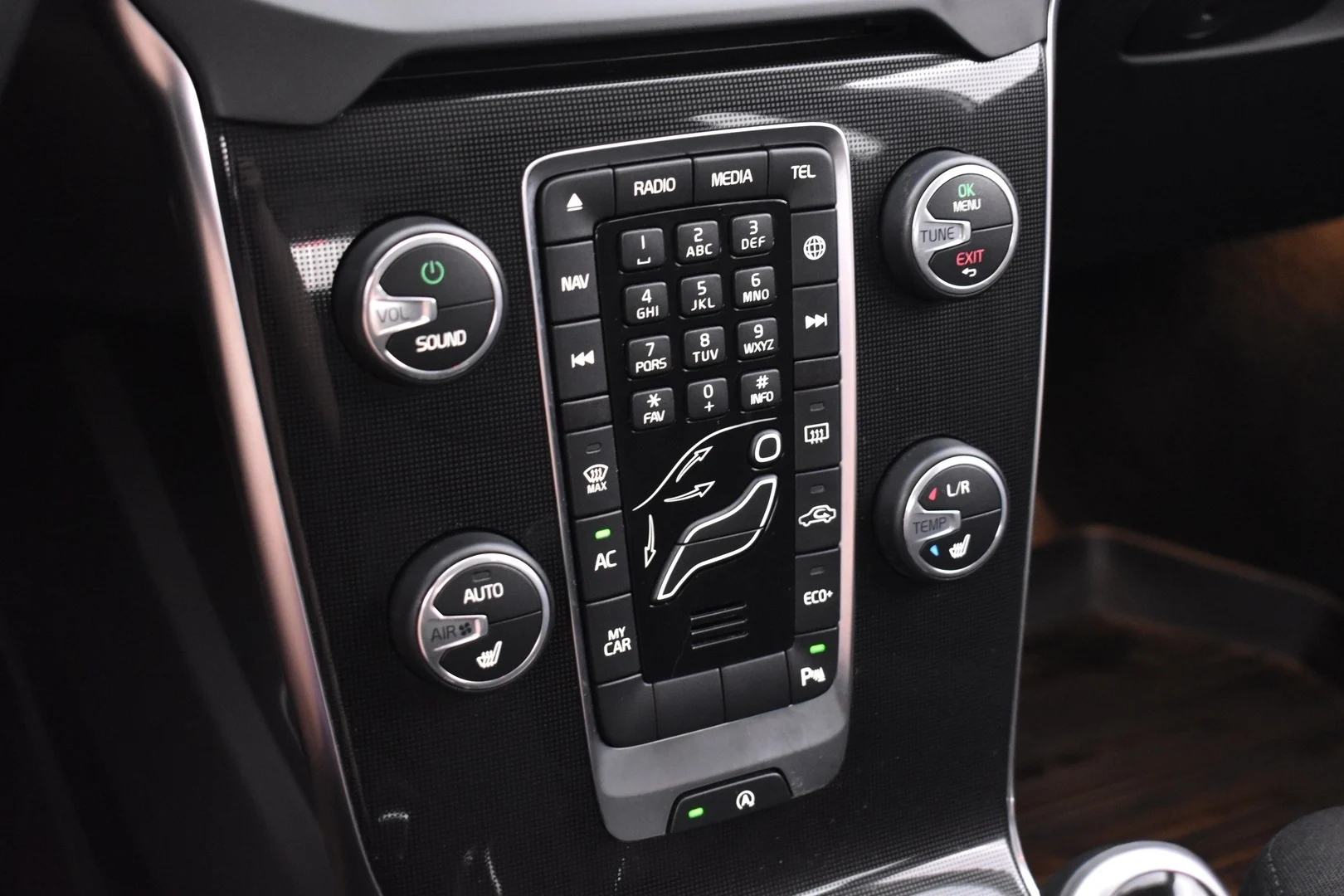Car Image - WW41sonK7AyPEOYvI2Roj