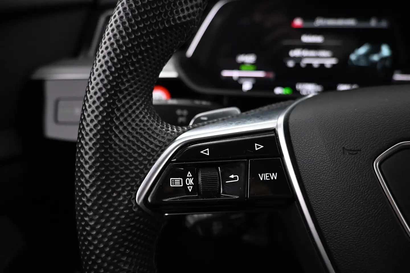 Car Image - 6o3T03baz5iYasDWG9Gsho