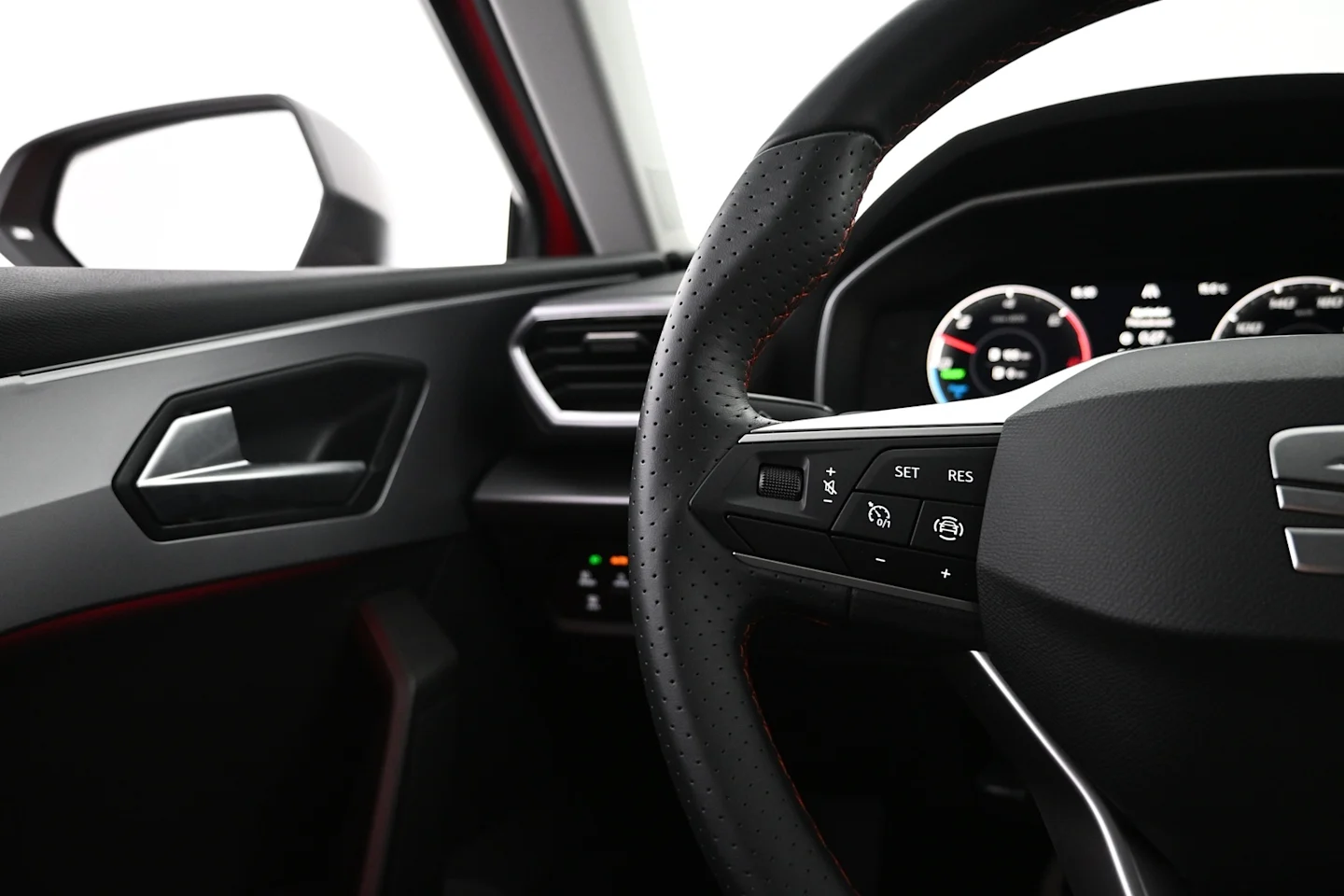 Car Image - 14eTA3QbSDVsEcz4YteUdy