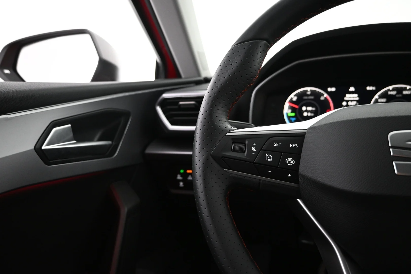 Car Image - 14eTA3QbSDVsEcz4YteUdy