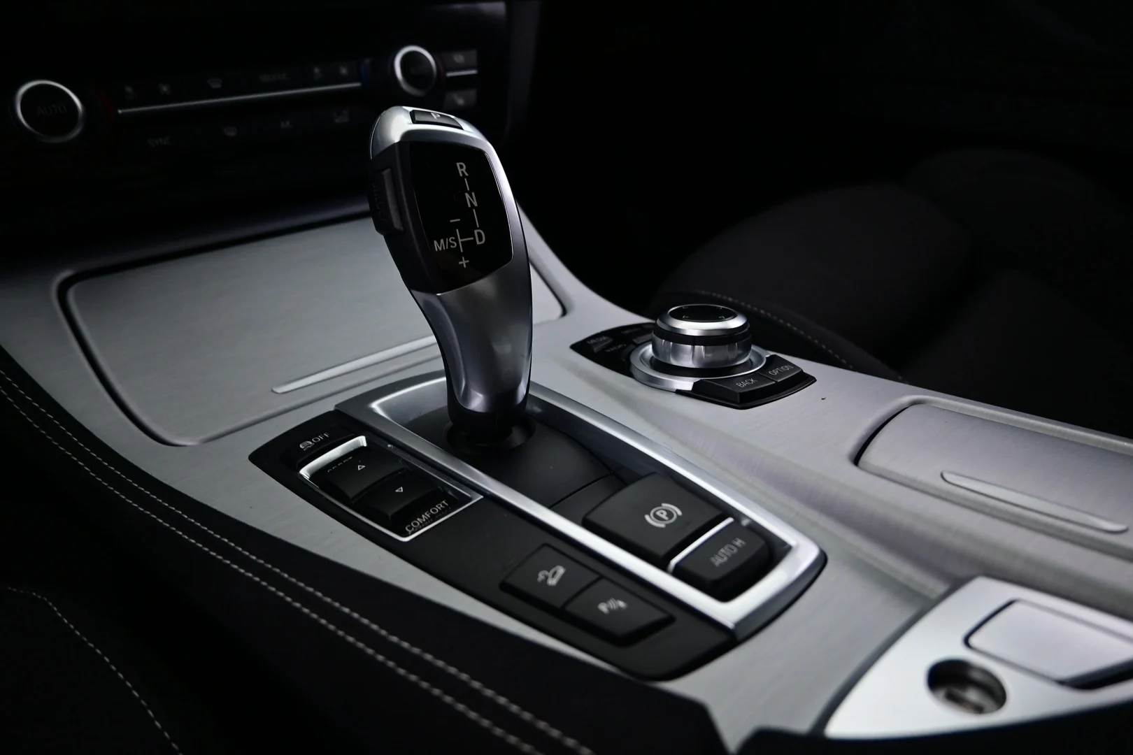 Car Image - 7fdcYhyGRQIRXVz9WnxmaA