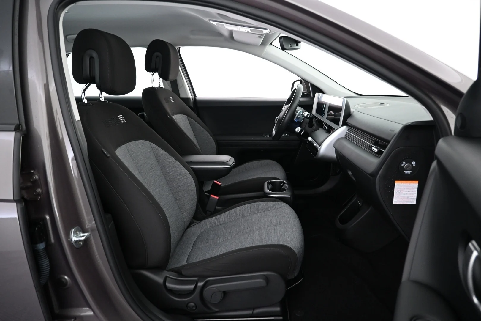 Car Image - 4mgXjGma2eQJJUrwC76a0R