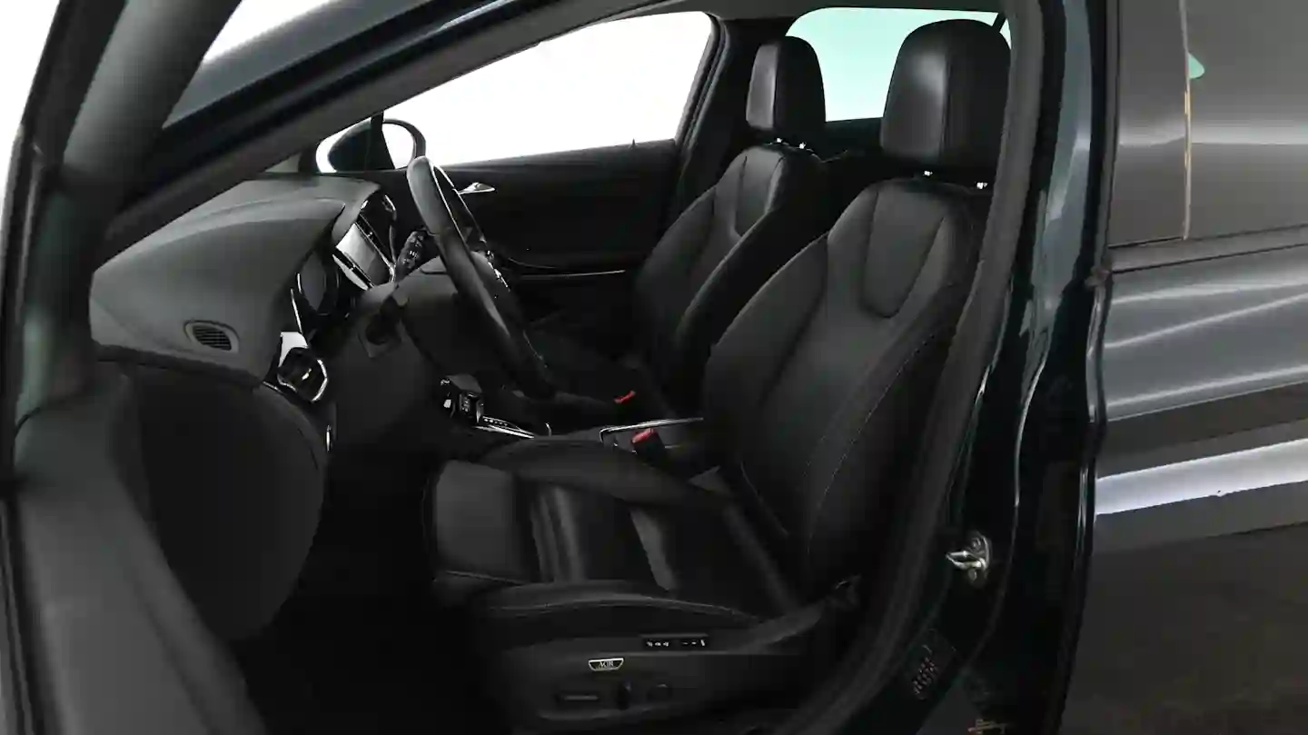 Car Image - 7w1HkwvMwyK6uYMGt5WtCa