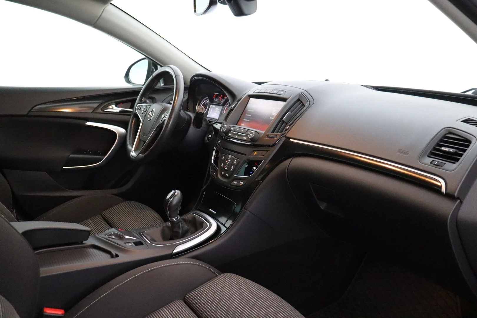 Car Image - 6QCXH8fcLzSzqQMJUaV7GK