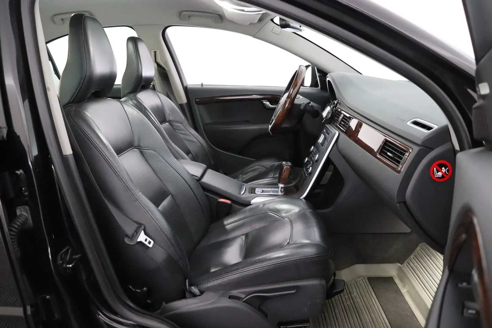 Car Image - 1pq5XcuGrQWbaq6izWeN9c