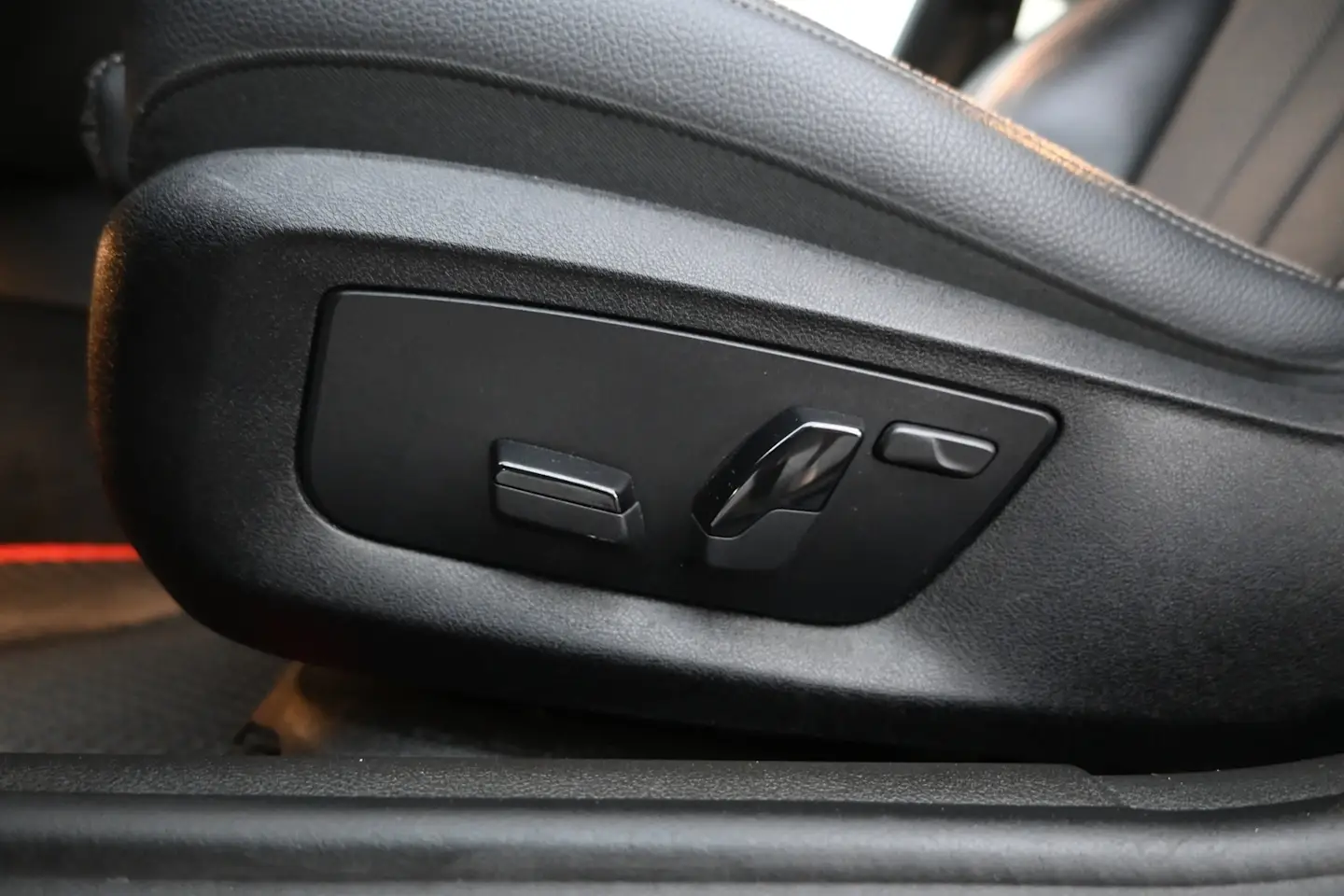 Car Image - 2H8vIxdMNtREDh2Bc7B8Js