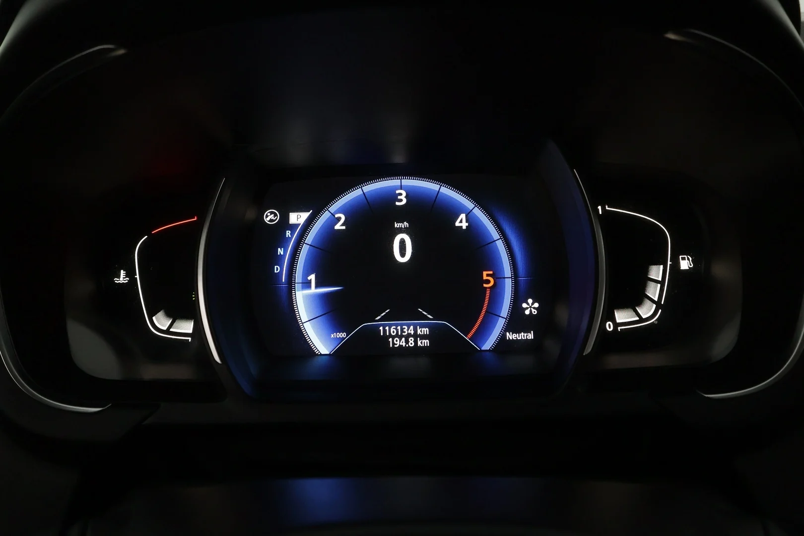 Car Image - 30uzQiHxesofB4h9VhdvkK