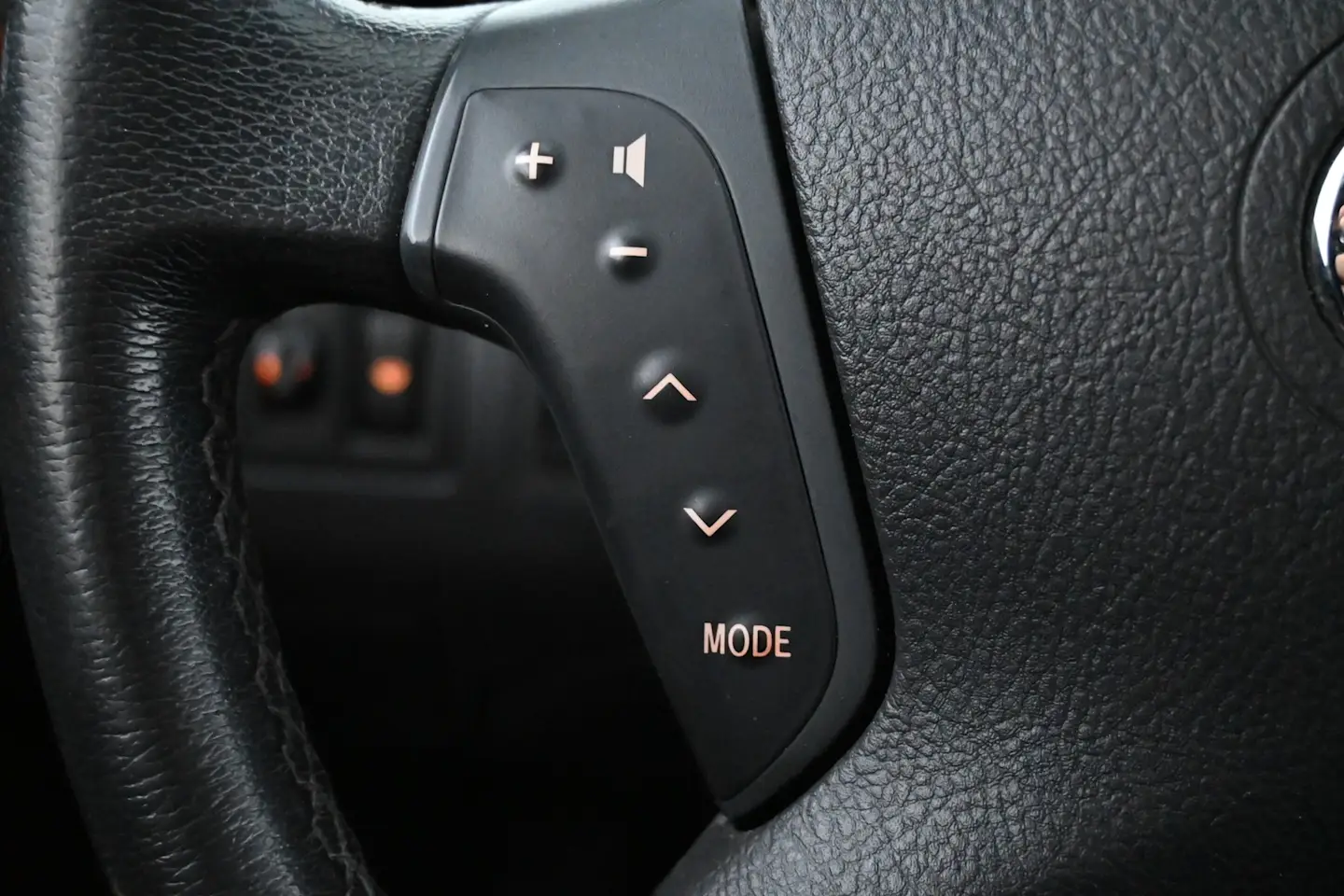 Car Image - 4uJzEmBPRLifdO9qNO5eUN