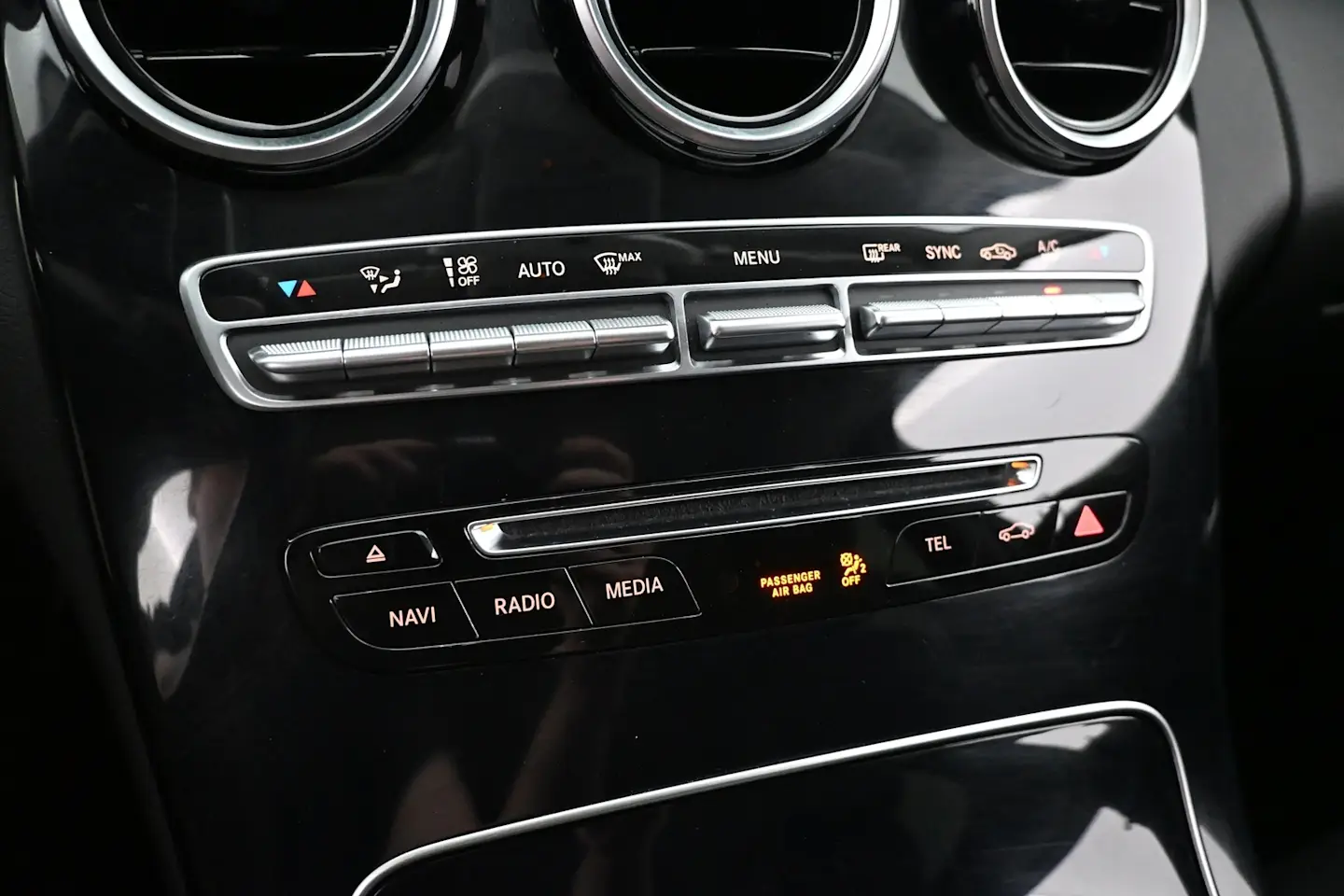 Car Image - 7lRZ0ycyLu7yAIVYkj0iPu