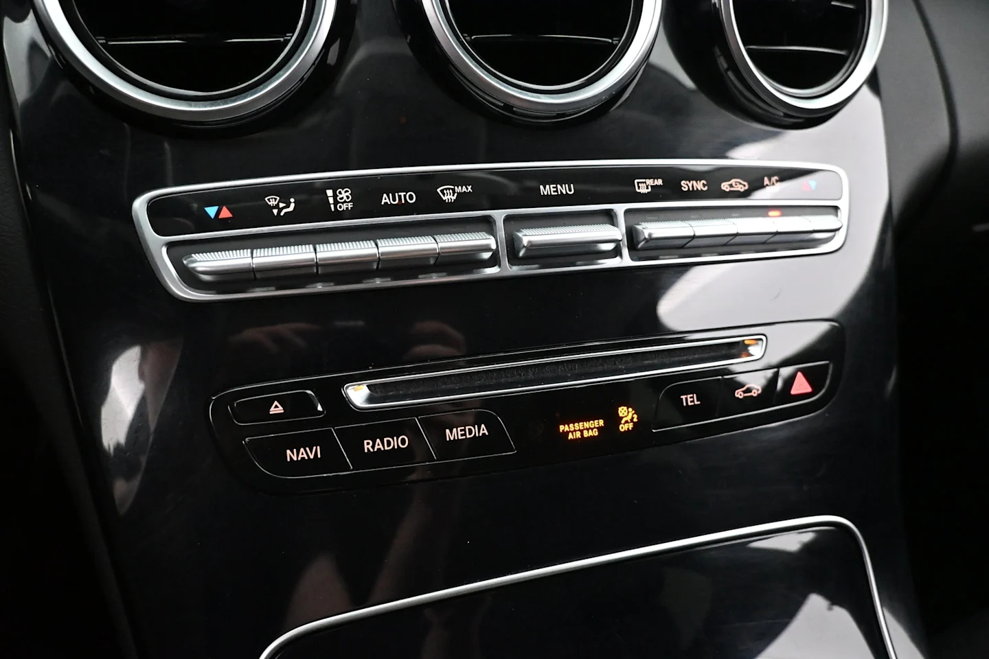 Car Image - 7lRZ0ycyLu7yAIVYkj0iPu