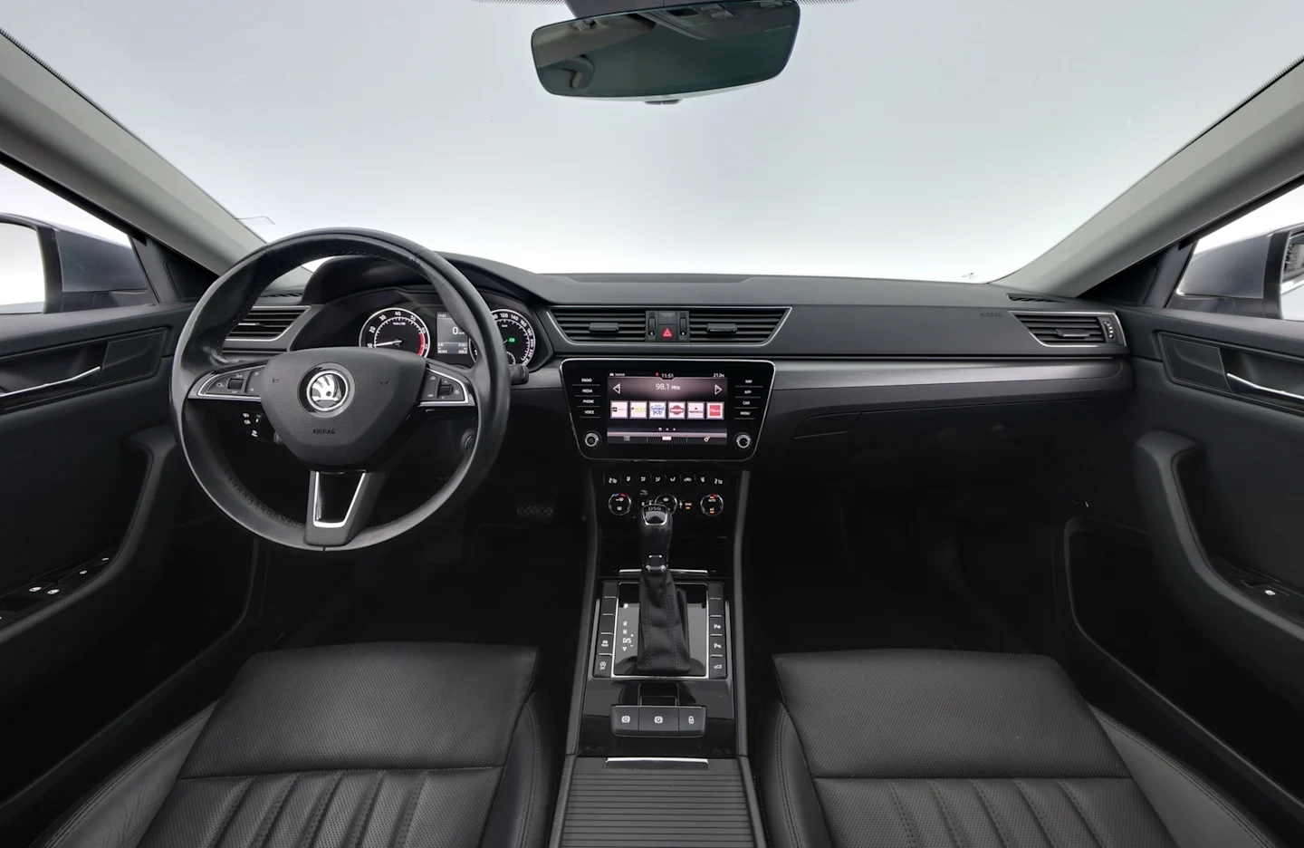 Car Image - 3Ys8Dvk4iLEfbnjJ4UrdPg
