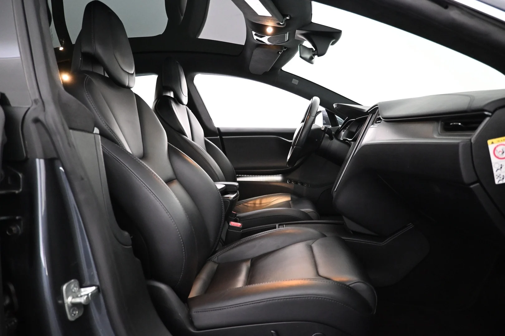 Car Image - c88SvOfYR5ksDAqvTxoUU