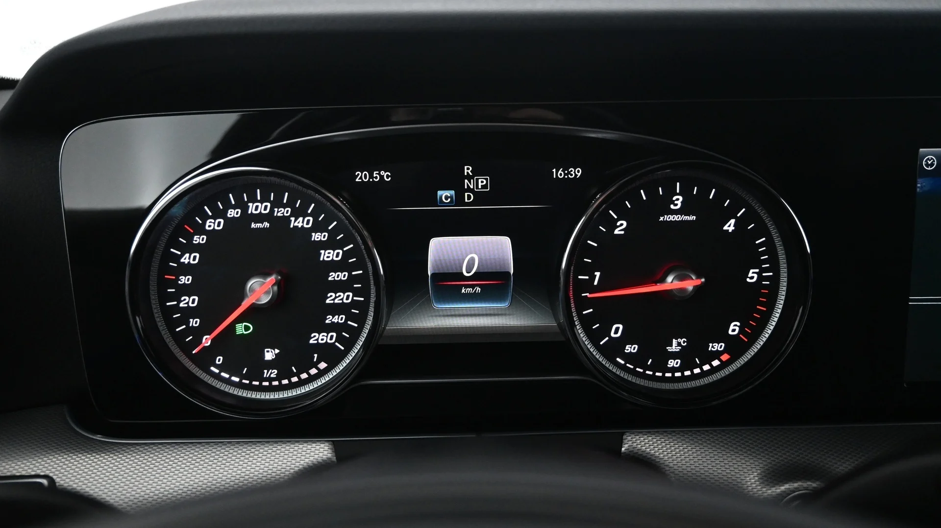 Car Image - 1S9xHCUVZVRDKrLVVogshs