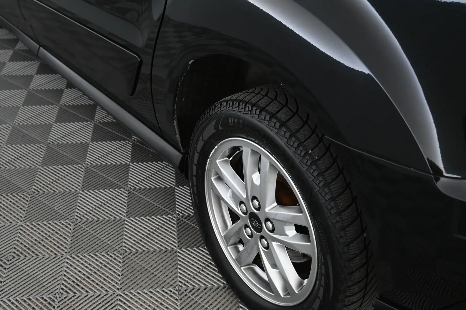 Car Image - 2J003JgOxcwxxtTTQqQmKE