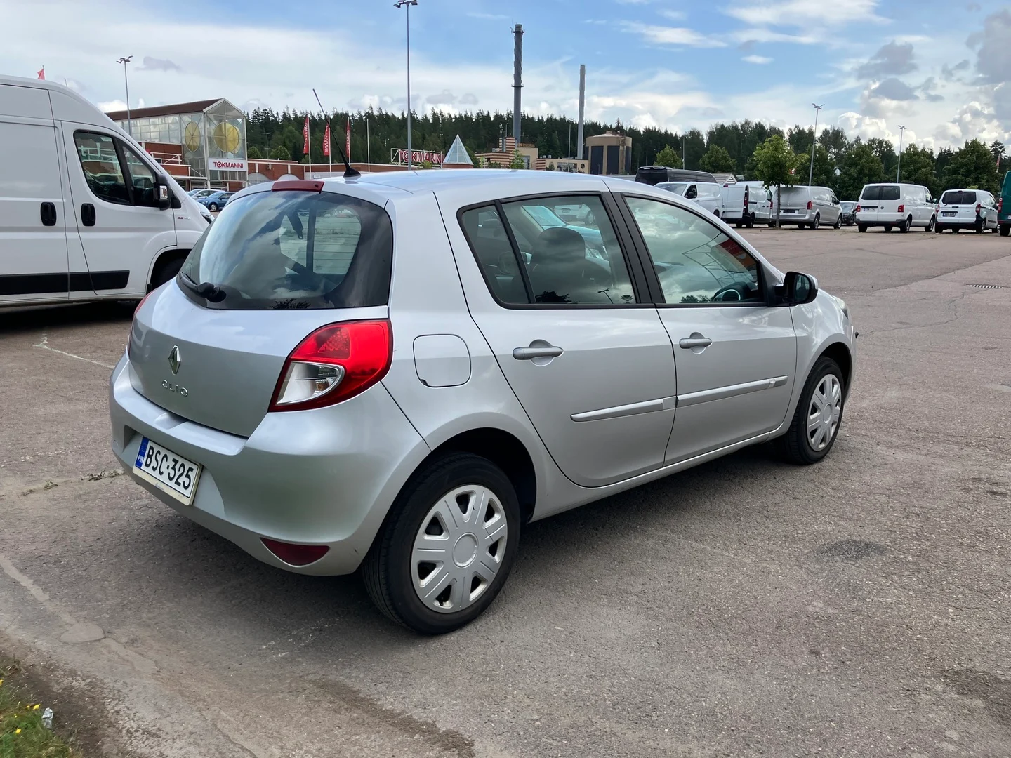 Car Image - 55jDENMPQsKYirAZllr8sG