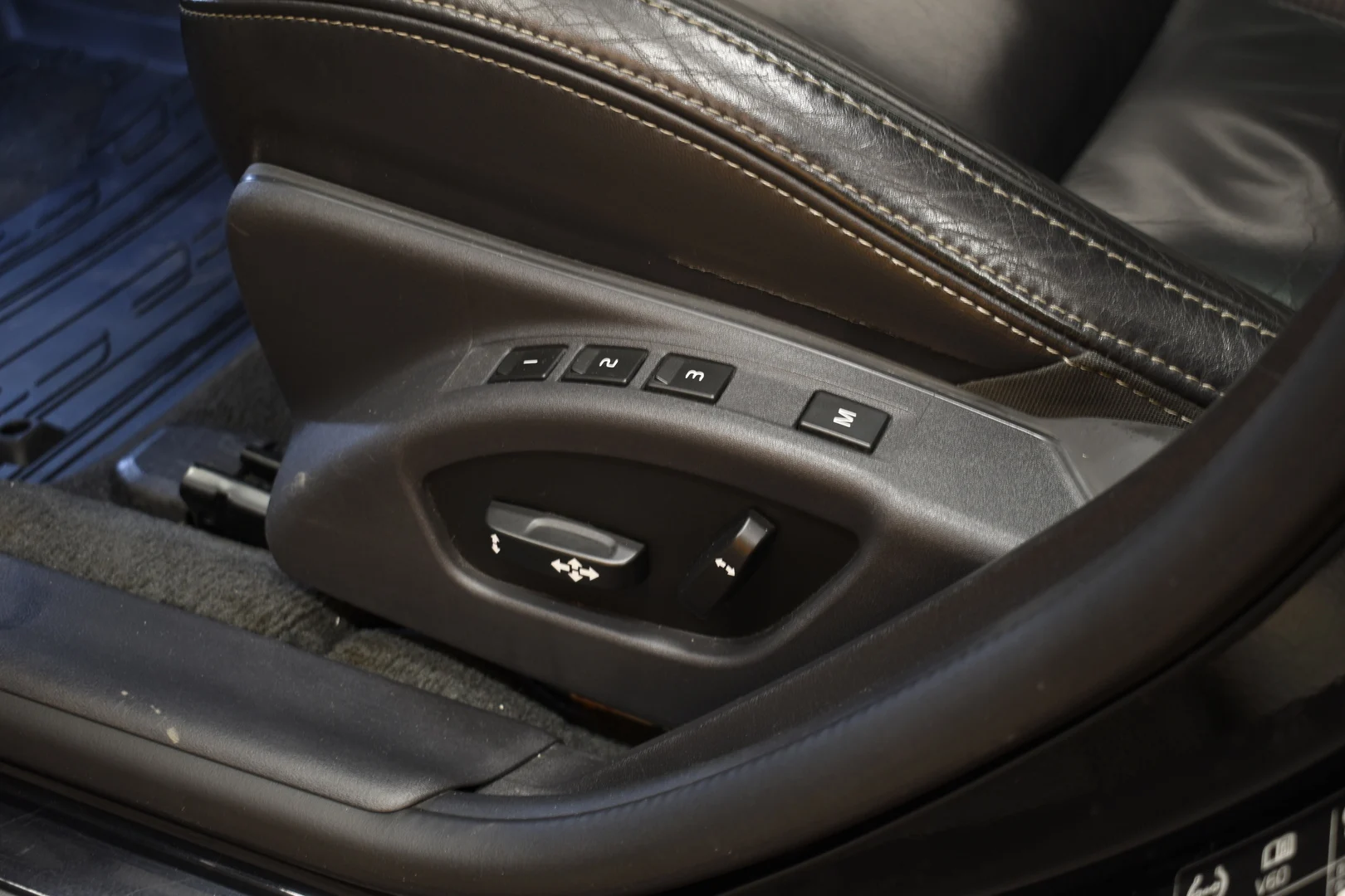 Car Image - 3bF91n9RewC43imKlwcHcl