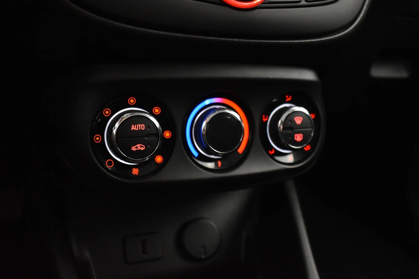 Car Image - 3f6mBDyofYay29l9FeIc9p