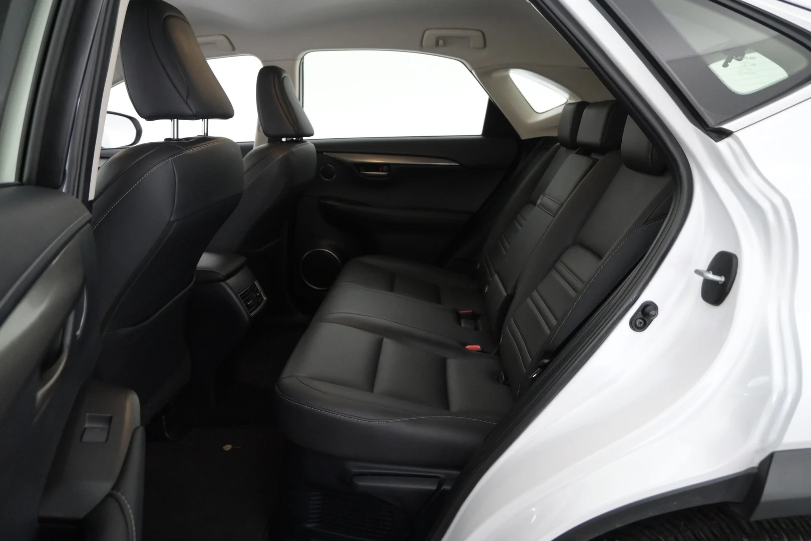 Car Image - 3XAjmnXIXb70lGzeuPVPr9