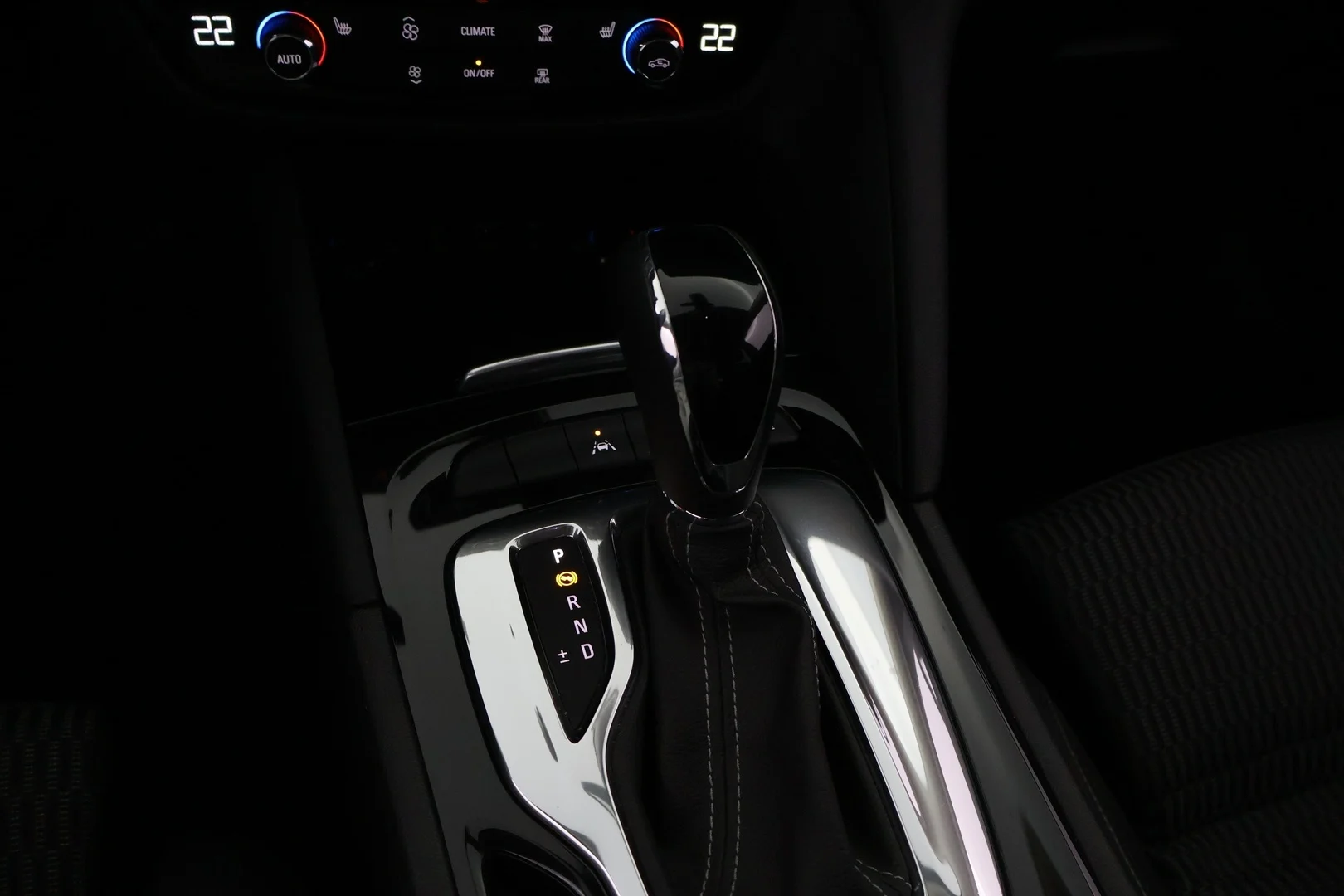 Car Image - 1WRlLMz9qRDoFJePgoEQ3Q