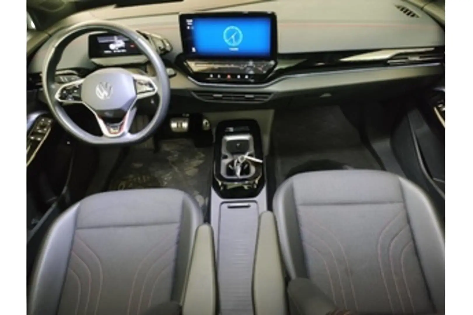 Car Image - FjZJgpDLLOVfYAEH4EY8v
