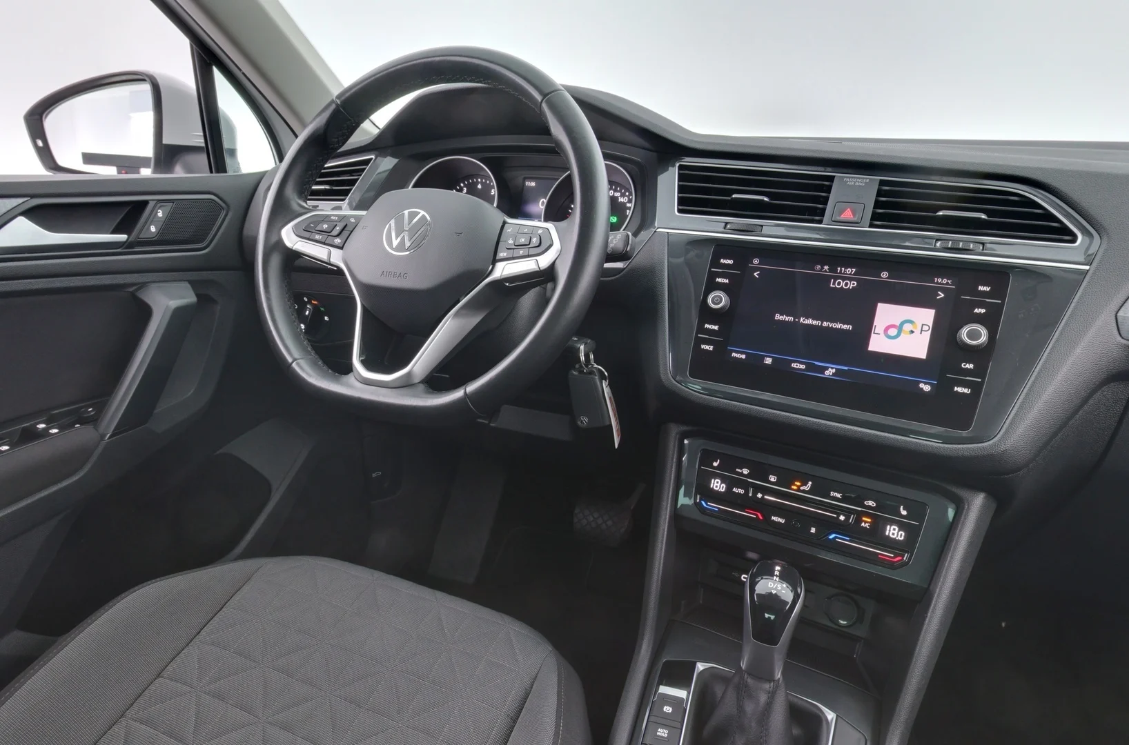 Car Image - 3bCOIj8ZTwVlTOICZgjRG8