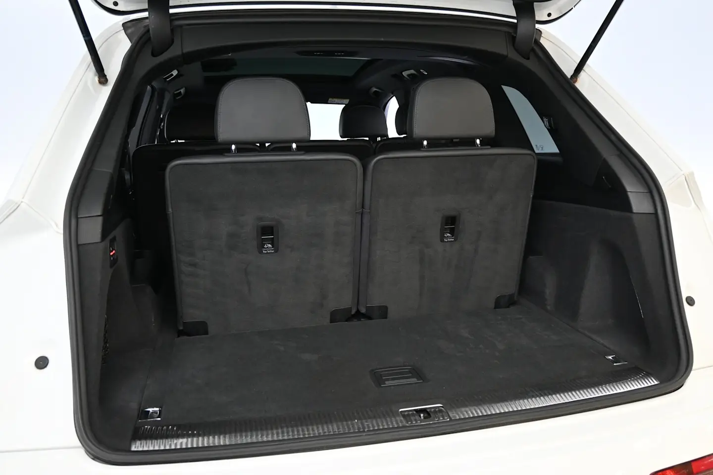 Car Image - 1LaauU3vsWUb845GmLJ5FY