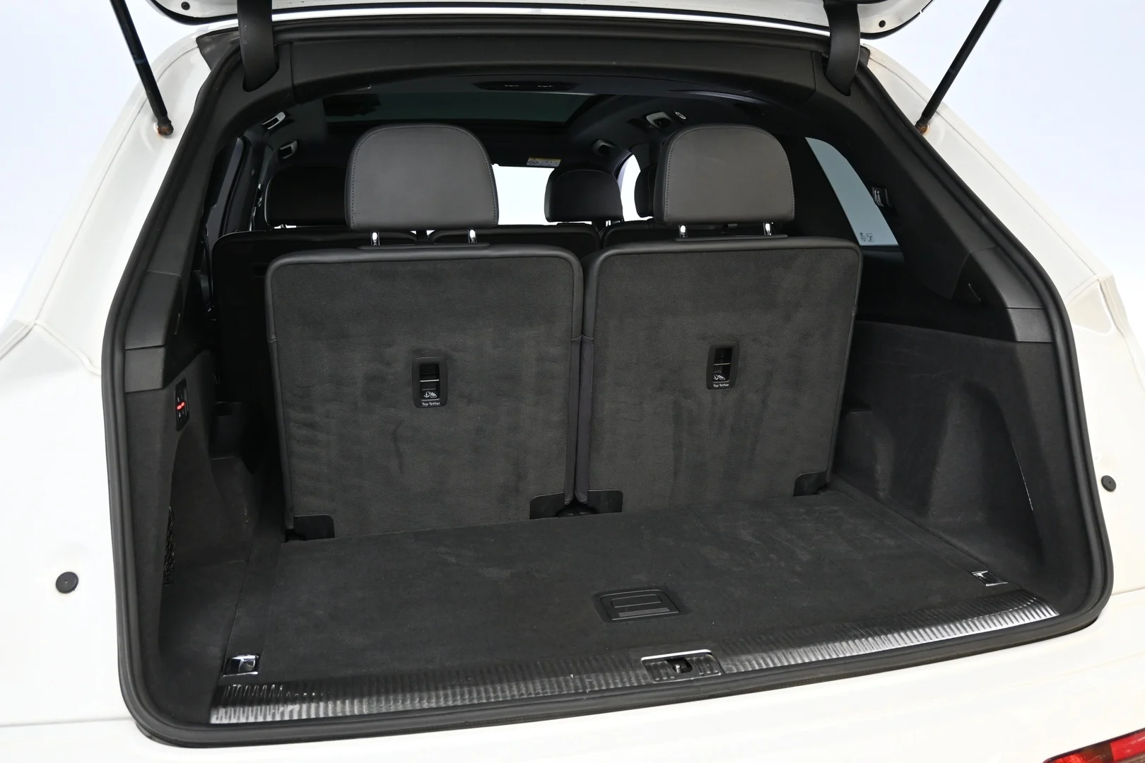 Car Image - 1LaauU3vsWUb845GmLJ5FY