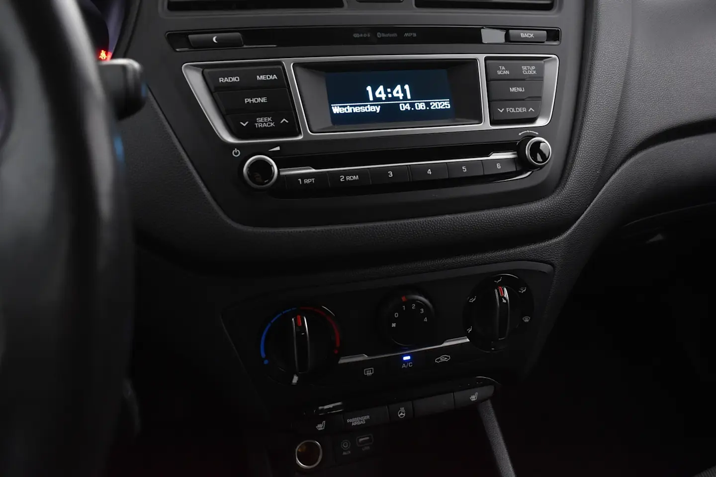 Car Image - 3L1OfCiLePzKxwrYpHSXgj