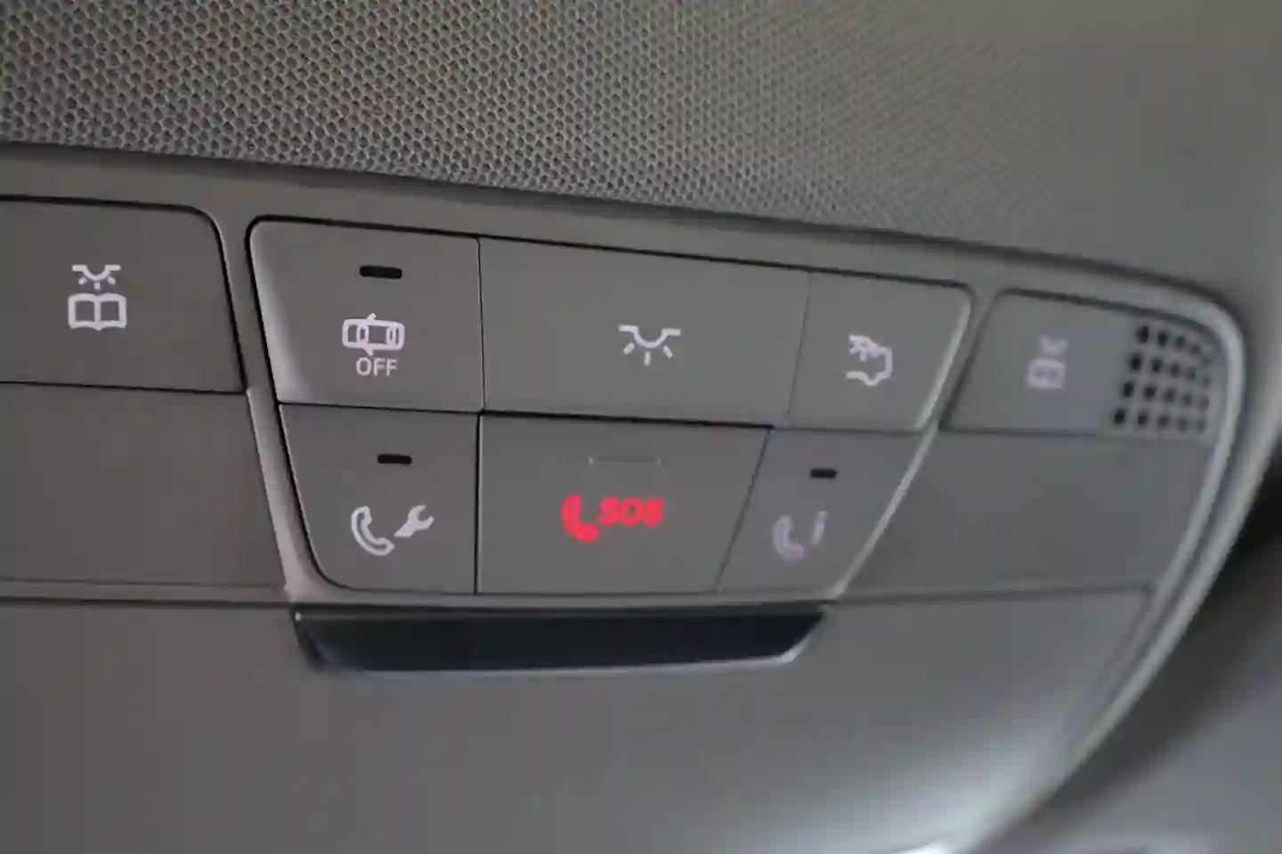 Car Image - 5BMAkzcYoec3y307NCVkXt