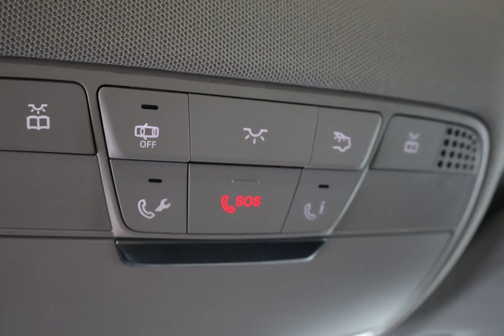 Car Image - 5BMAkzcYoec3y307NCVkXt