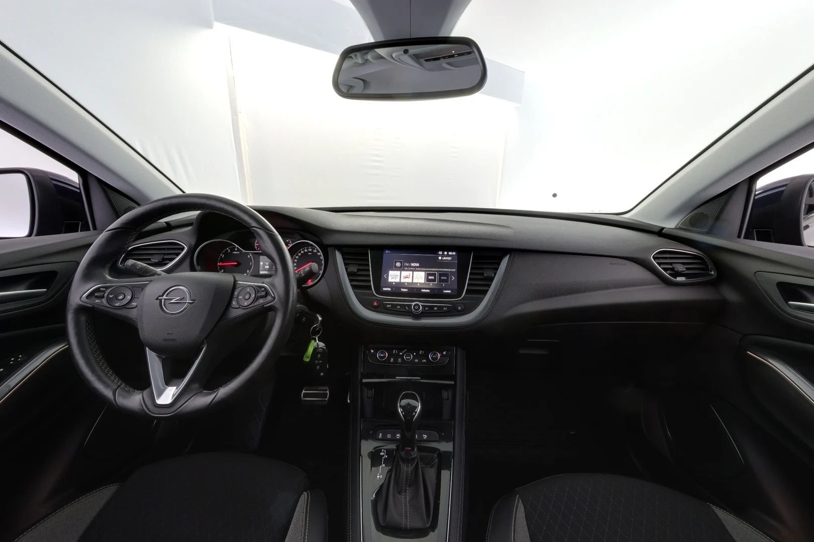 Car Image - 7uA2CujHo0EfFXWpRgNWjt