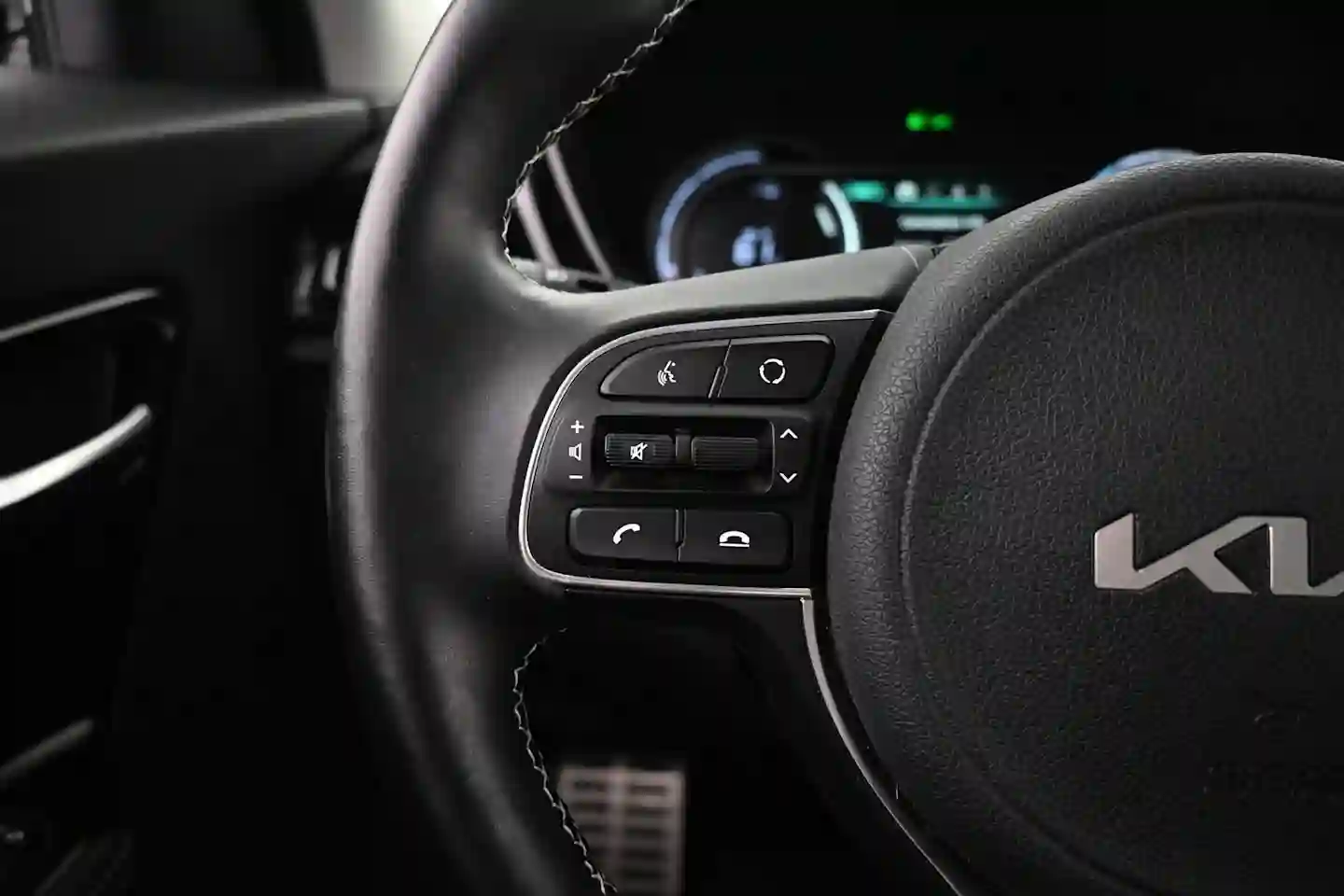 Car Image - 7DX74ZSvRXIo8tsaxgwY3p