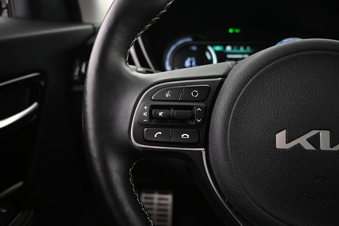 Car Image - 7DX74ZSvRXIo8tsaxgwY3p