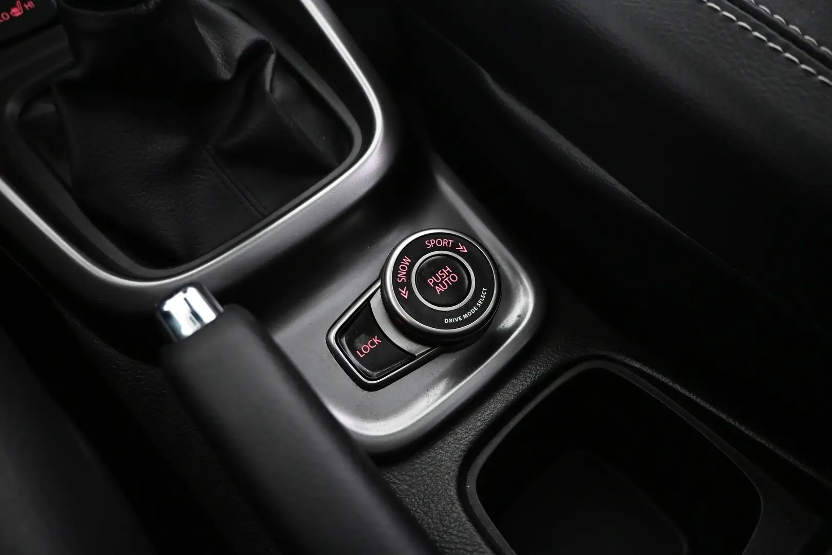 Car Image - 393NHazMXLg35TceCa4sGV