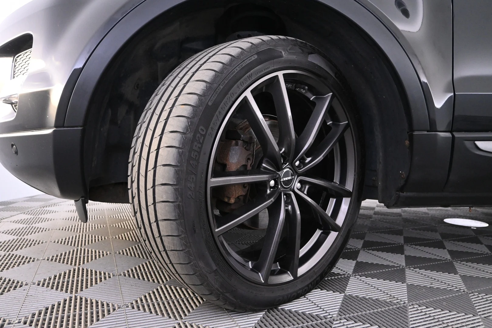 Car Image - 50g9D1996B33B1RRLwnUGl