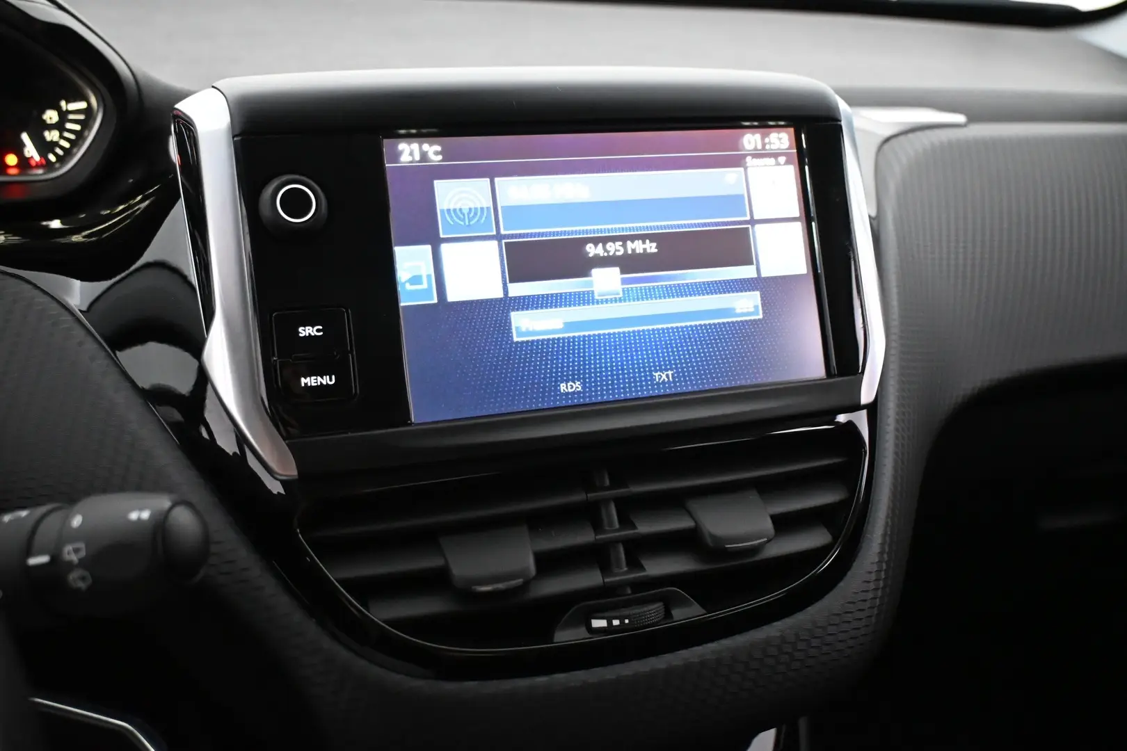 Car Image - 6khP1Ru71VbpIbLJ4Sx04C