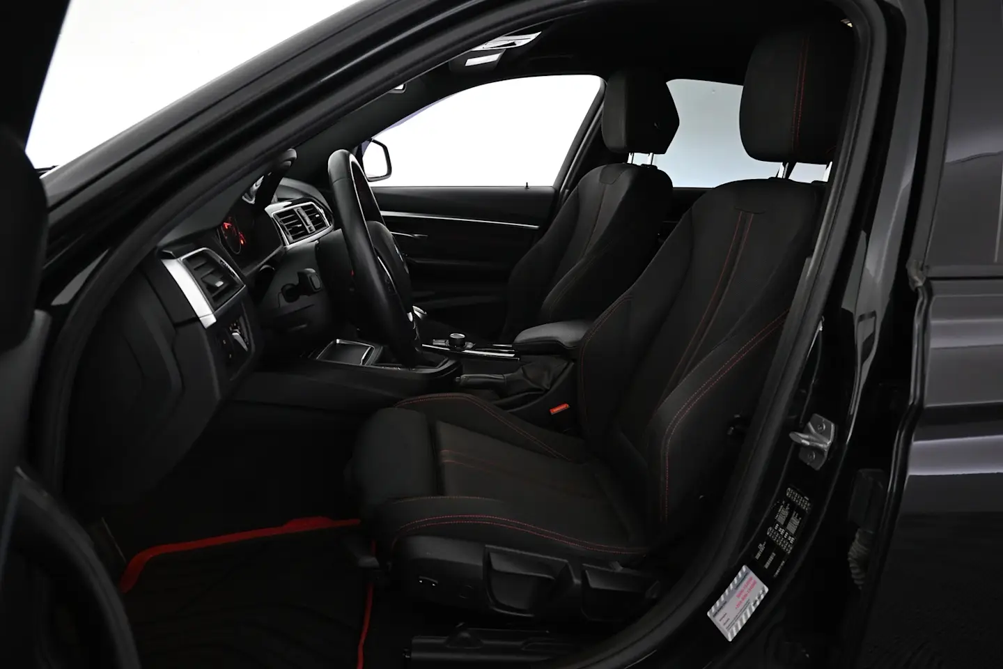 Car Image - 9wUrFsry32HuOTxy7sgyb