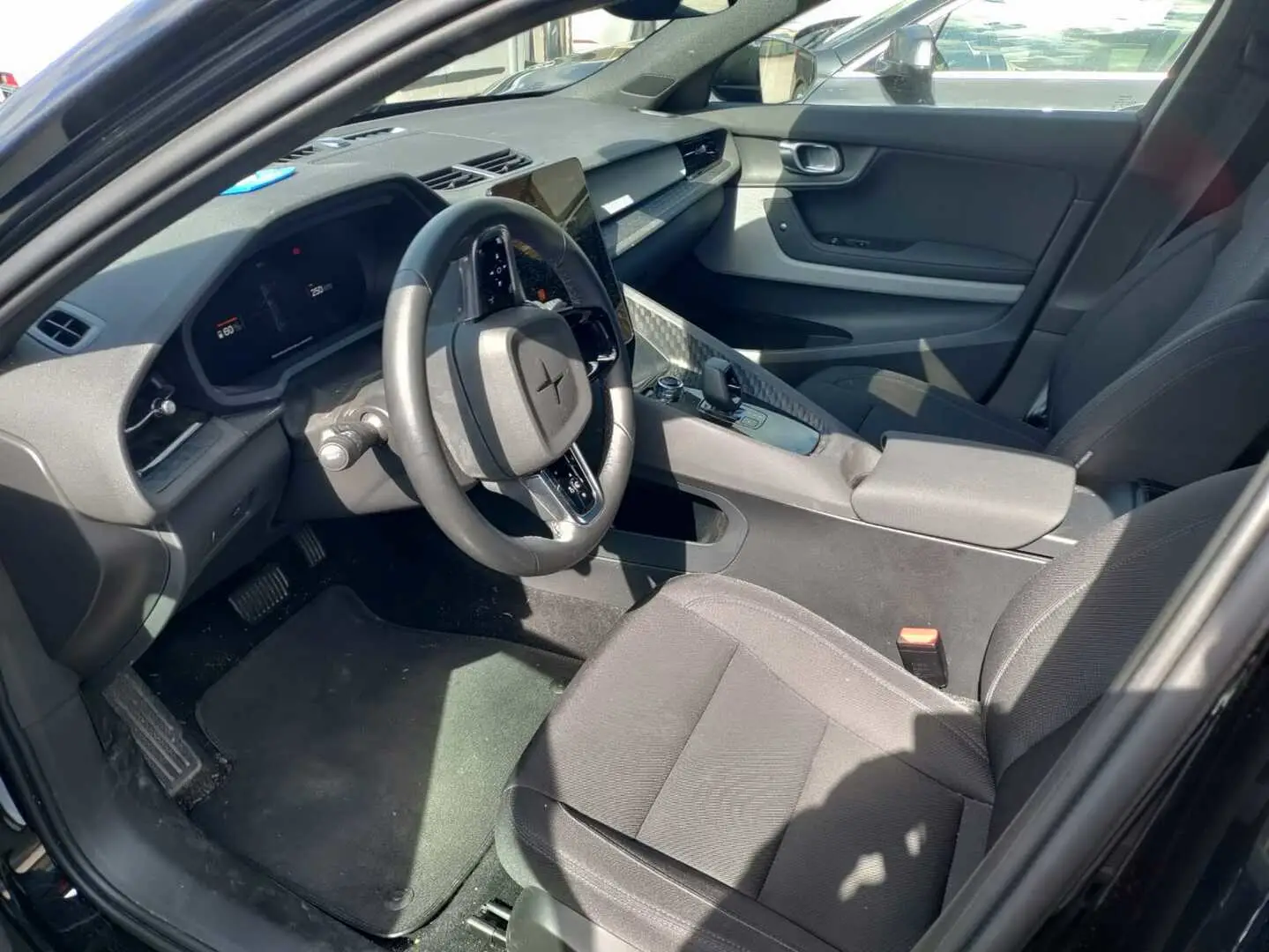 Car Image - 6bqMShqoAILsZWSG2aID0q