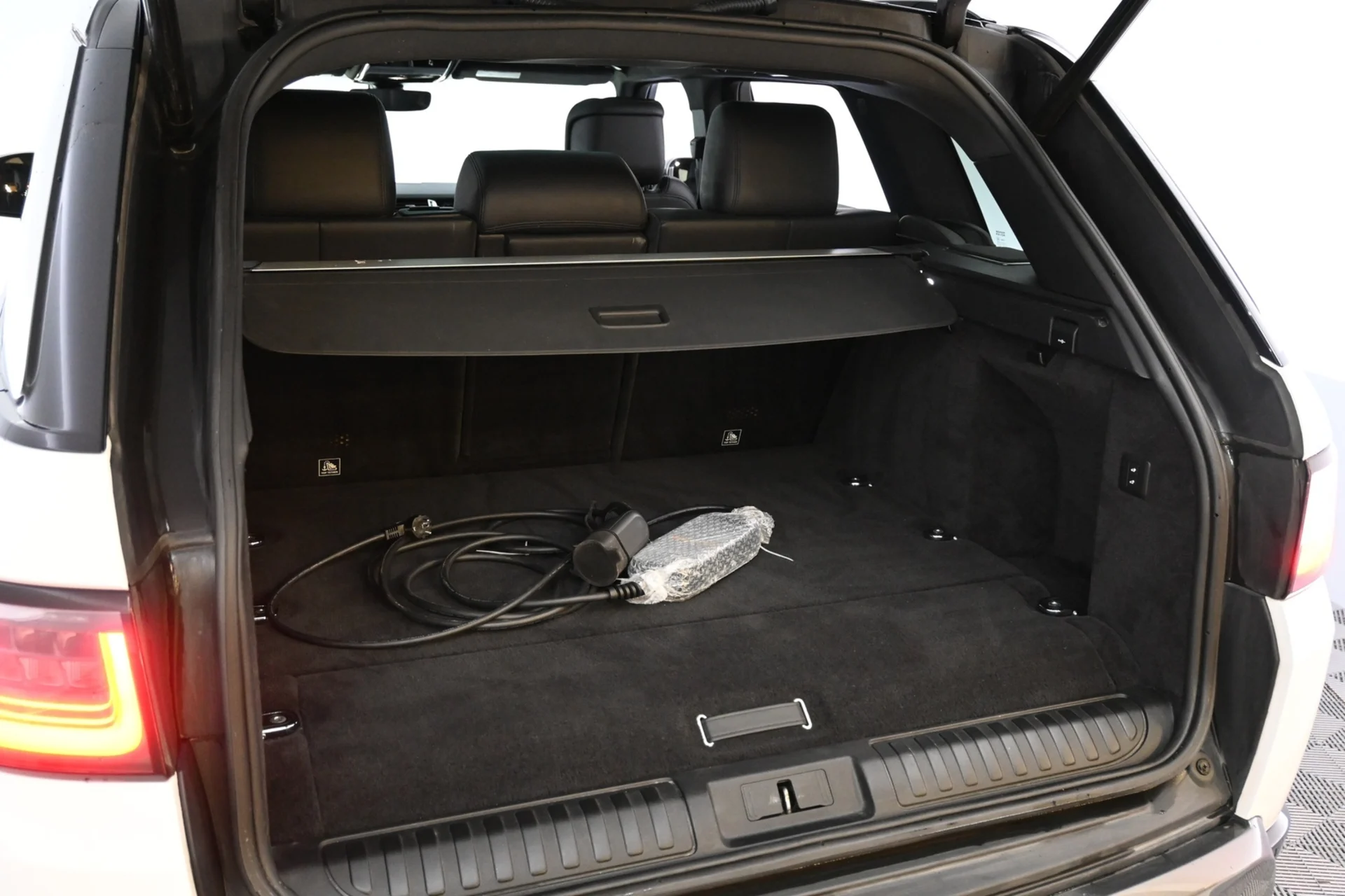 Car Image - 2rsAmmcc5fU2mnkgAfJT8Y