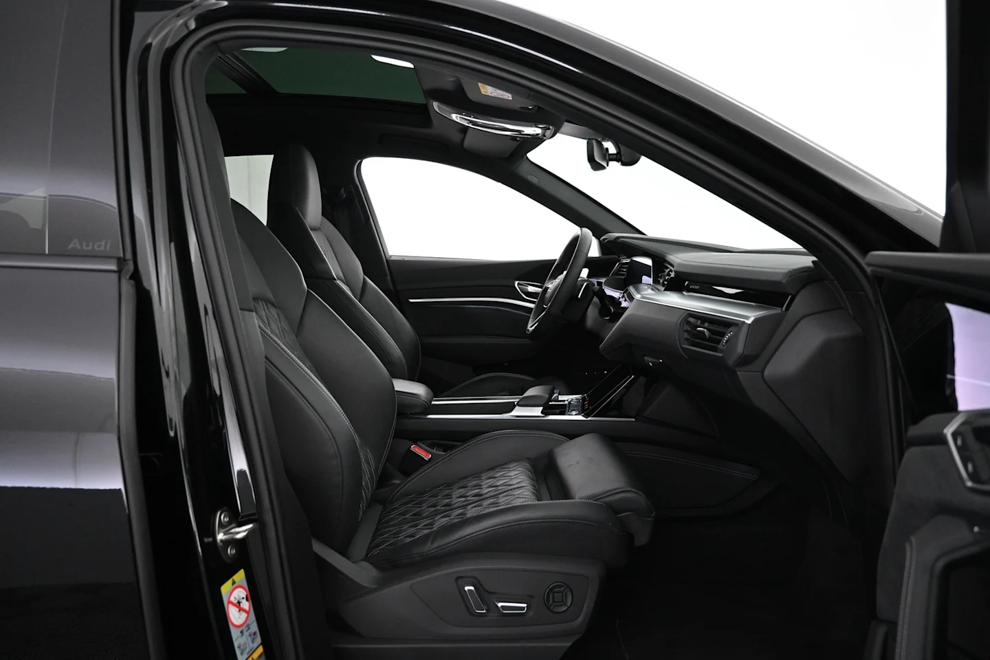 Car Image - 5u9TJip5Nrf9AxCPCv25G9